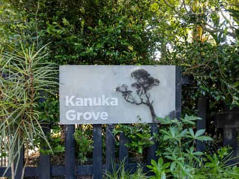 24A  Banks Drive, Aongatete