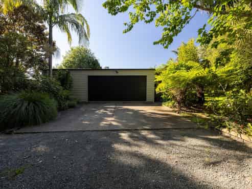 24A  Banks Drive, Aongatete