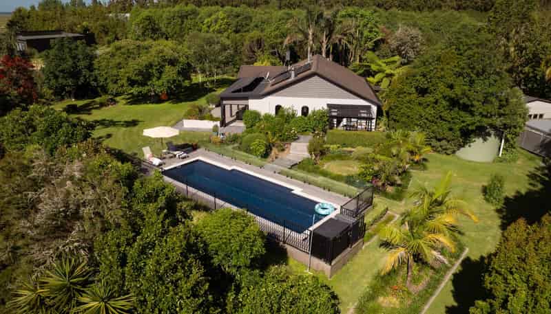 24A  Banks Drive, Aongatete