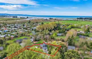  64A Allin Drive, Waikuku Beach