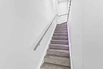 4/127 Stoddard Road, Mount Roskill