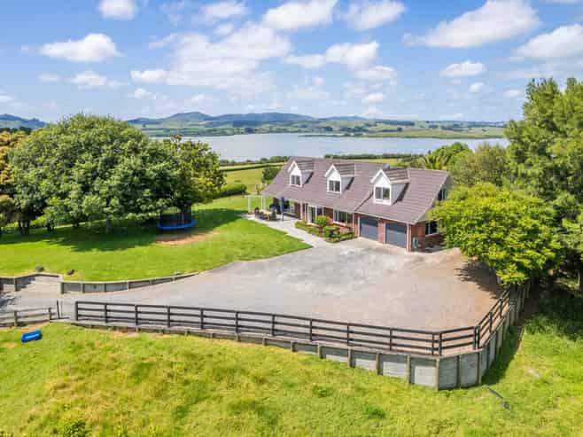 255 Hetherington Road, Huntly