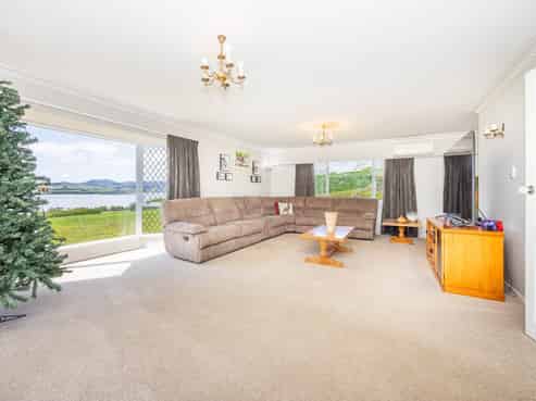 255 Hetherington Road, Huntly