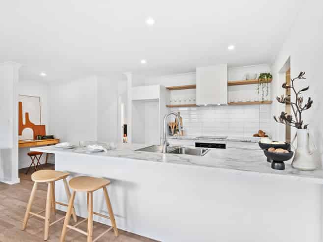 15 Taurangawaka Road, One Tree Point