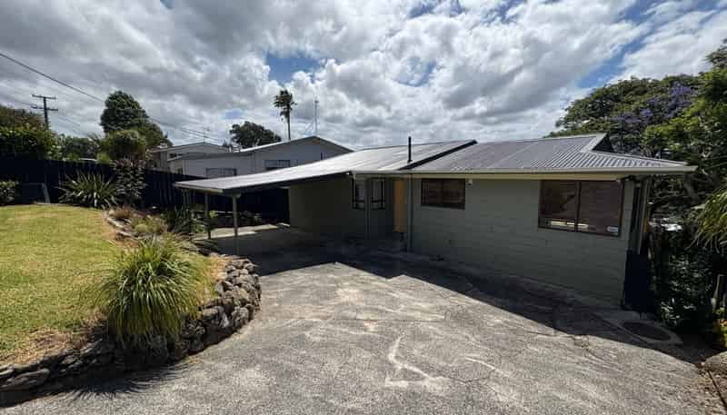 16 Handforth Street , Onerahi