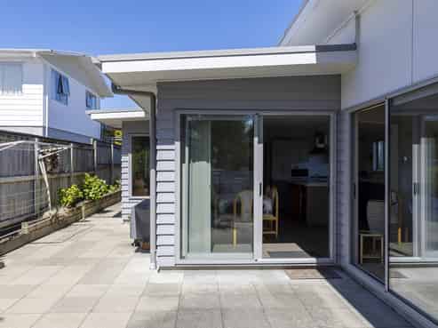 2/30 Ingle Avenue, Waipahihi