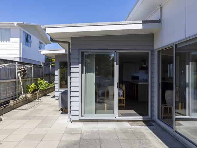 2/30 Ingle Avenue, Waipahihi