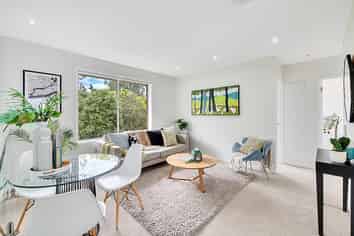 4/45 Willcott Street, Mount Albert