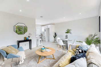 4/45 Willcott Street, Mount Albert