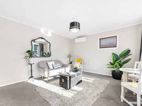 1/5 Hall Grove, Ebdentown