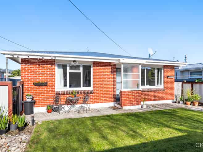 1/5 Hall Grove, Ebdentown