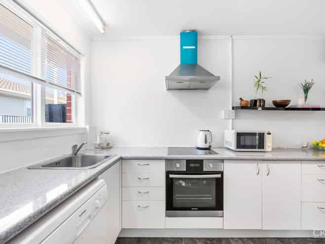 1/5 Hall Grove, Ebdentown