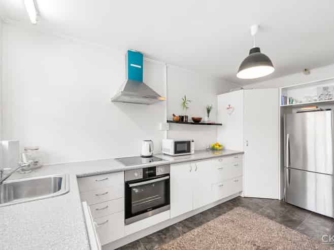 1/5 Hall Grove, Ebdentown