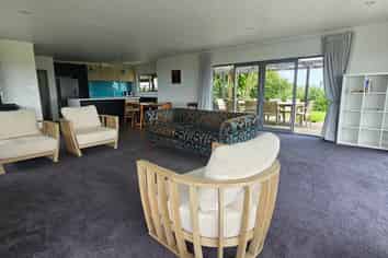 215 Cove Road, Waipu