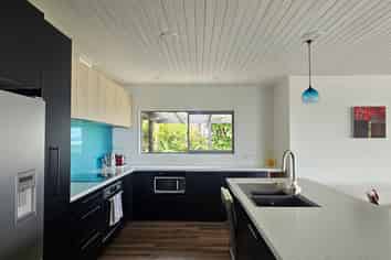 215 Cove Road, Waipu