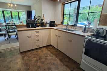 55 Park Avenue, Waikanae