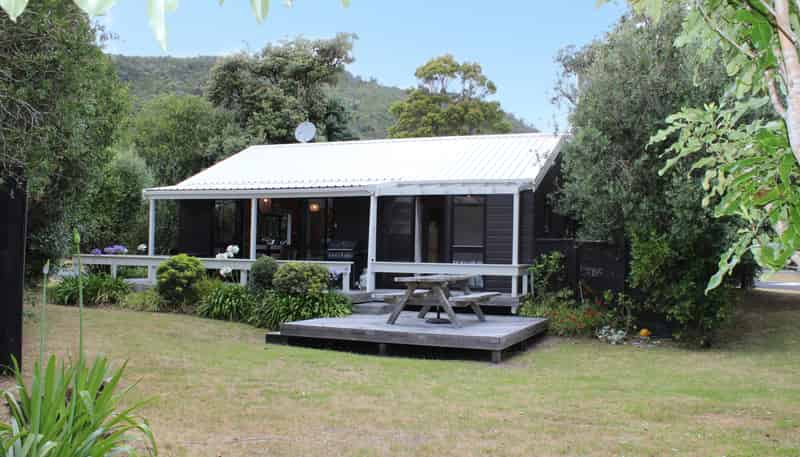 111 Kenwood Drive, Matarangi