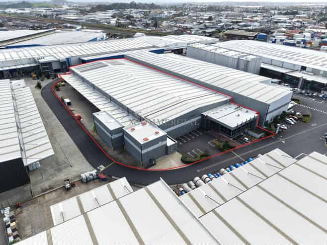 6,587sqm High-Stud Warehouse + Yard & Canopy