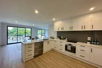 315a Western Hills Drive, Avenues