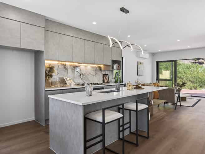 244E West Hoe Heights, Orewa