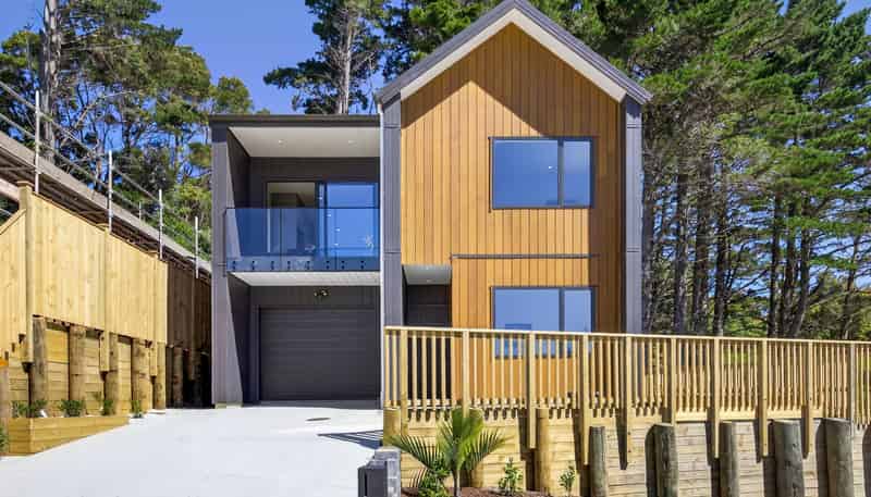 244E West Hoe Heights, Orewa