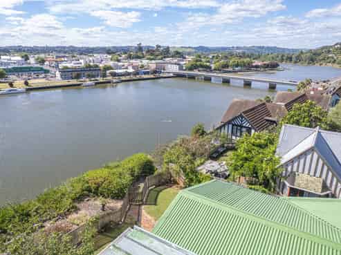 21 Putiki Drive, Durie Hill