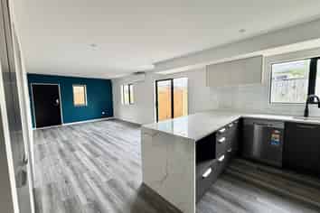 17B Martin Place, Kelston