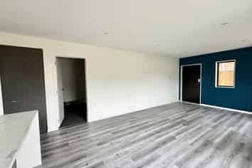 17B Martin Place, Kelston