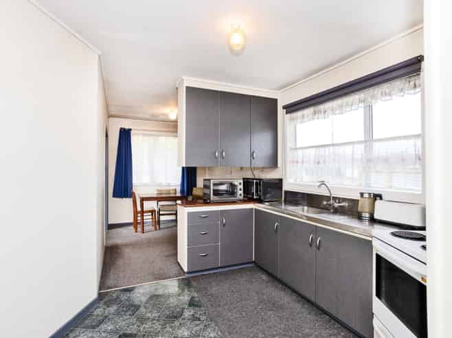 62 Lothian Crescent, Strathern