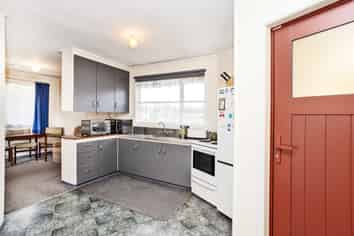 62 Lothian Crescent, Strathern