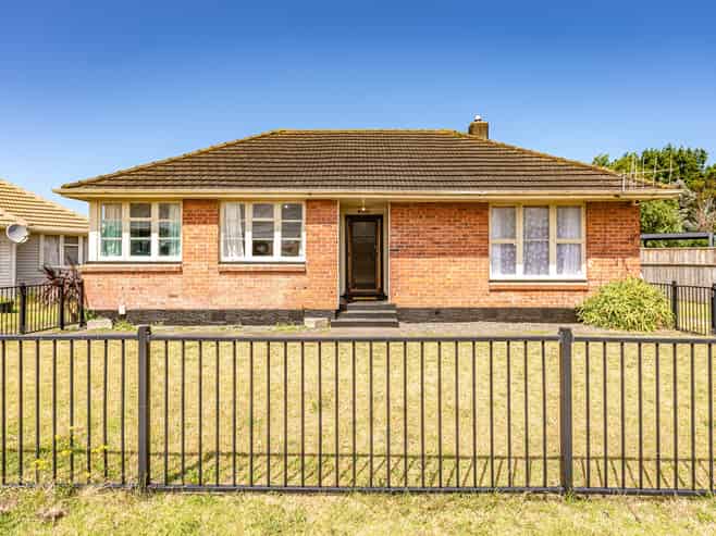 5 Deem Place, Tawhero