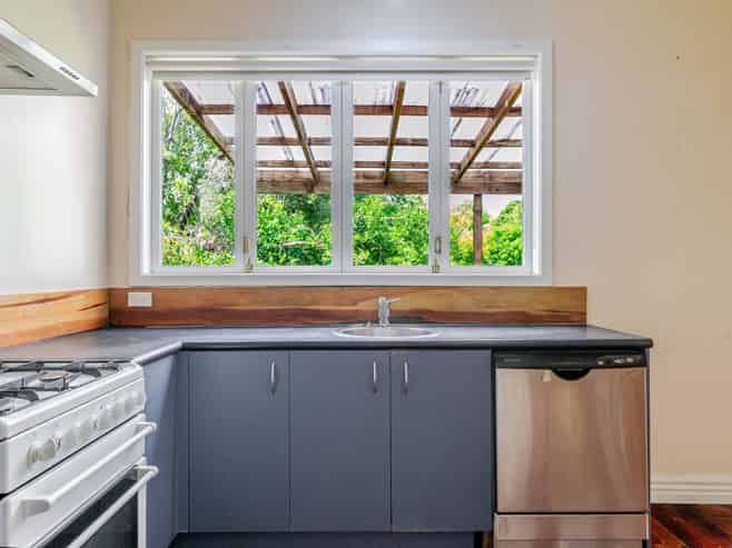 5 Hereford Street, West End