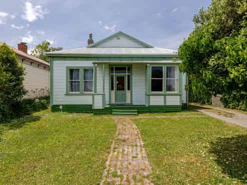 5 Hereford Street, West End