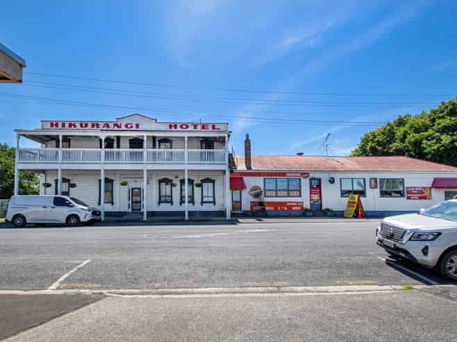 ICONIC HIKURANGI HOTEL
