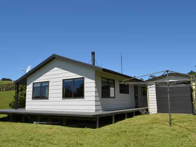 492 Moonshine Hill Road, Moonshine Valley