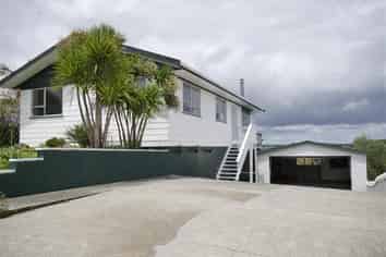 2 Eureka Place, Parahaki