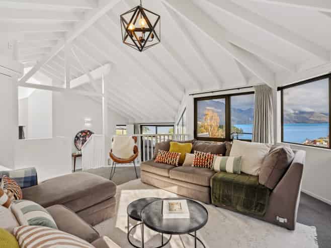 13 Malaghan Street, Queenstown