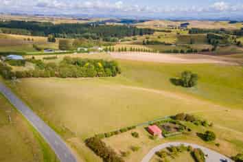  Rolling Ridges Road, Levels