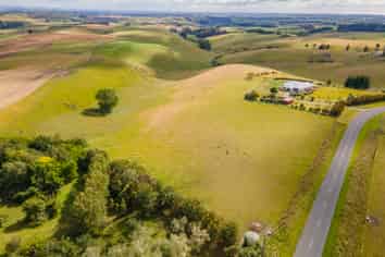  Rolling Ridges Road, Levels
