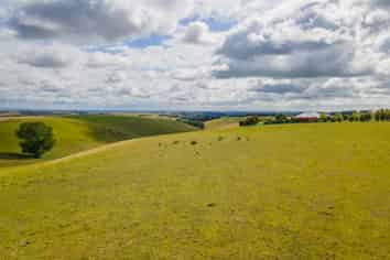  Rolling Ridges Road, Levels