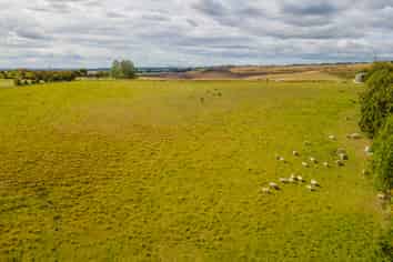  Rolling Ridges Road, Levels