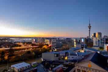 9A/22-28 Beresford Sqaure, Auckland Central