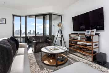 9A/22-28 Beresford Sqaure, Auckland Central