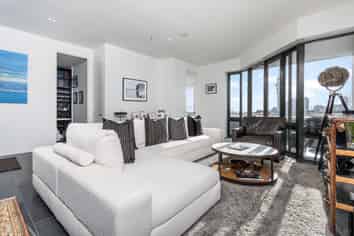 9A/22-28 Beresford Sqaure, Auckland Central