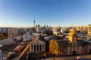 9A/22-28 Beresford Sqaure, Auckland Central