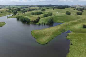 144 Poyner Road, Paparoa