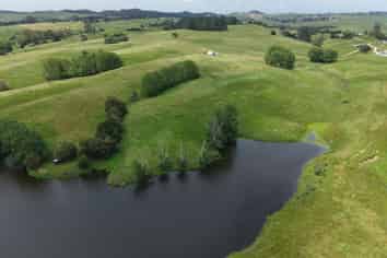 144 Poyner Road, Paparoa