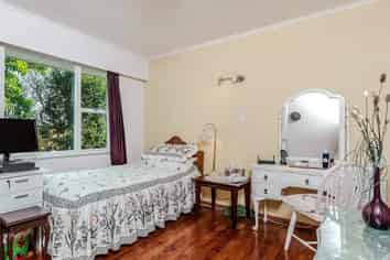 7/17 Kings Road, Panmure