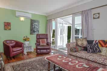 7/17 Kings Road, Panmure