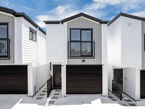 73 A, B, C Thompson Terrace, Manurewa